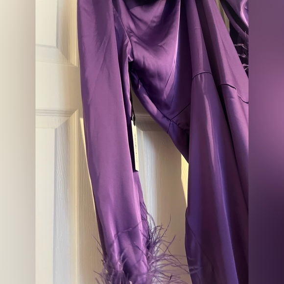 ASTR The Label Augusta Off Shoulder Feather Trim Mini Dress Purple Size Large - Picture 15 of 15